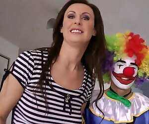 MILF Babe Tastes Jizz After Being Plowed