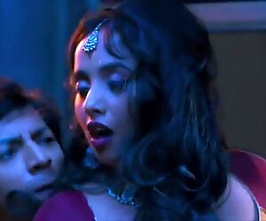Rani Chatterjee sex in bus