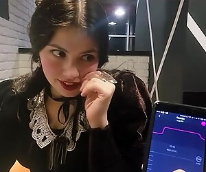 Making Girlfriend Cum in Public Restaurant